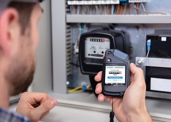 Sistemas-de-medicion-y-control-de-la-energia.-Como-reducir-el-consumo-y-los-costes-asociados-scaled